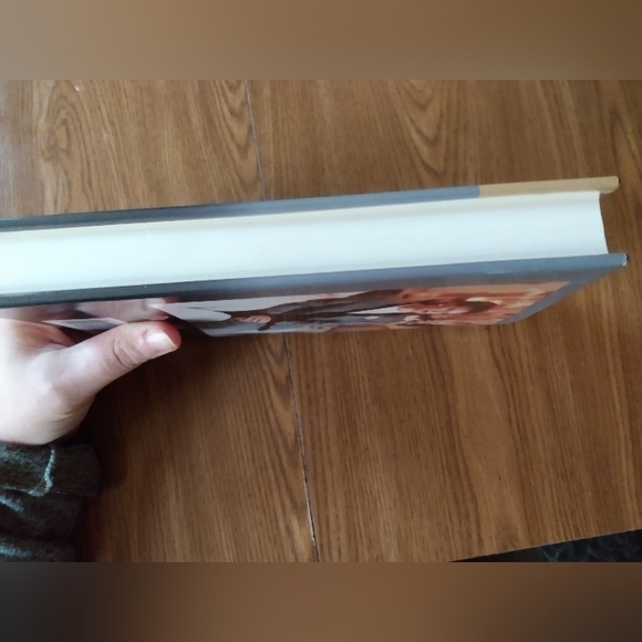 Vanished by Danielle Steel Book - Picture 4 of 4